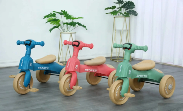 Tricycle vélo enfant coloré