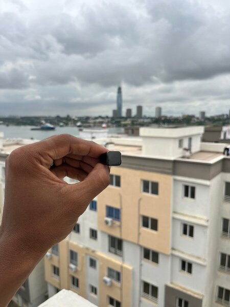 Bague carrée minimaliste noire