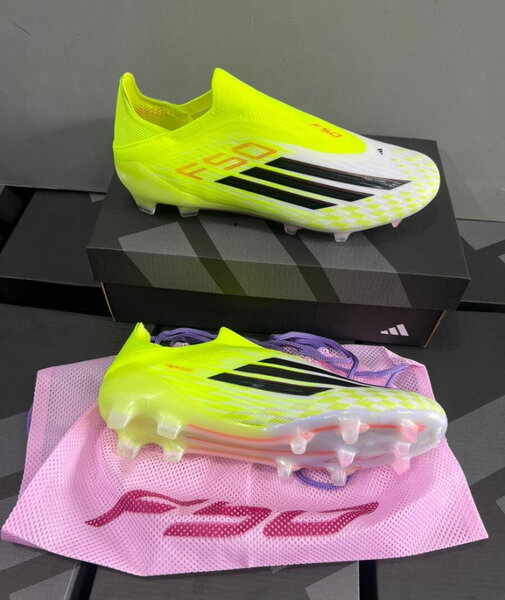 Chaussures de Football Neon