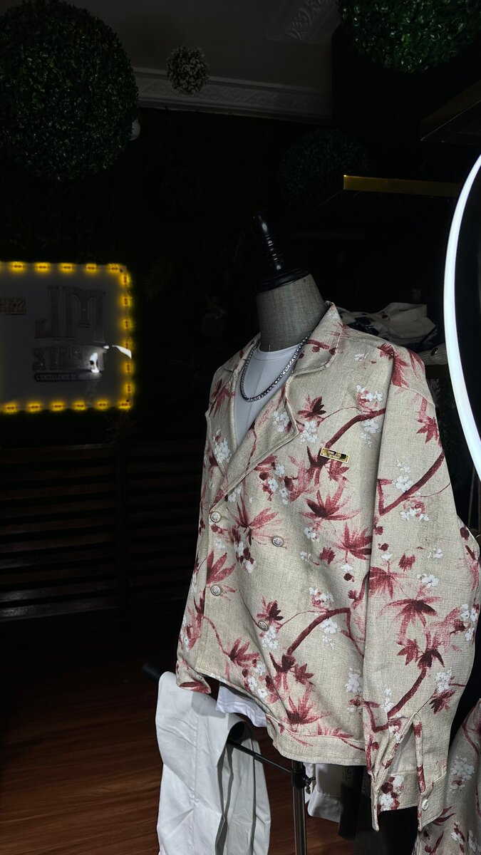 Blazer floral élégant homme