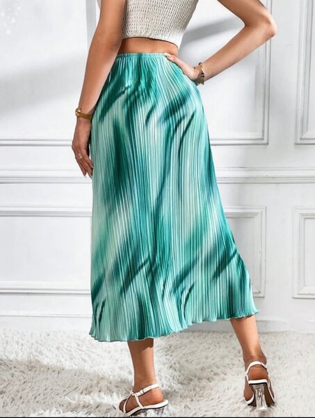 Lettuce trim tie and dye skirt