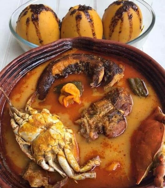 Soupe épicée de crabe