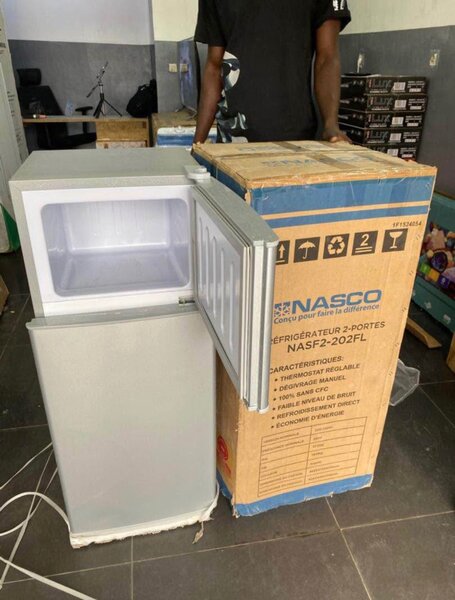 Mini Réfrigérateur 2-Portes Nasco