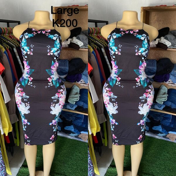 Stylish and high-quality women's floral dress large 