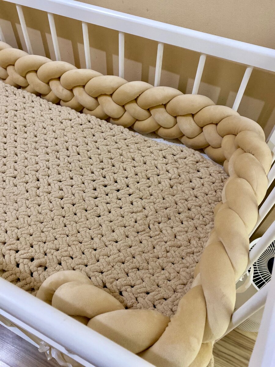 Кровать-манеж