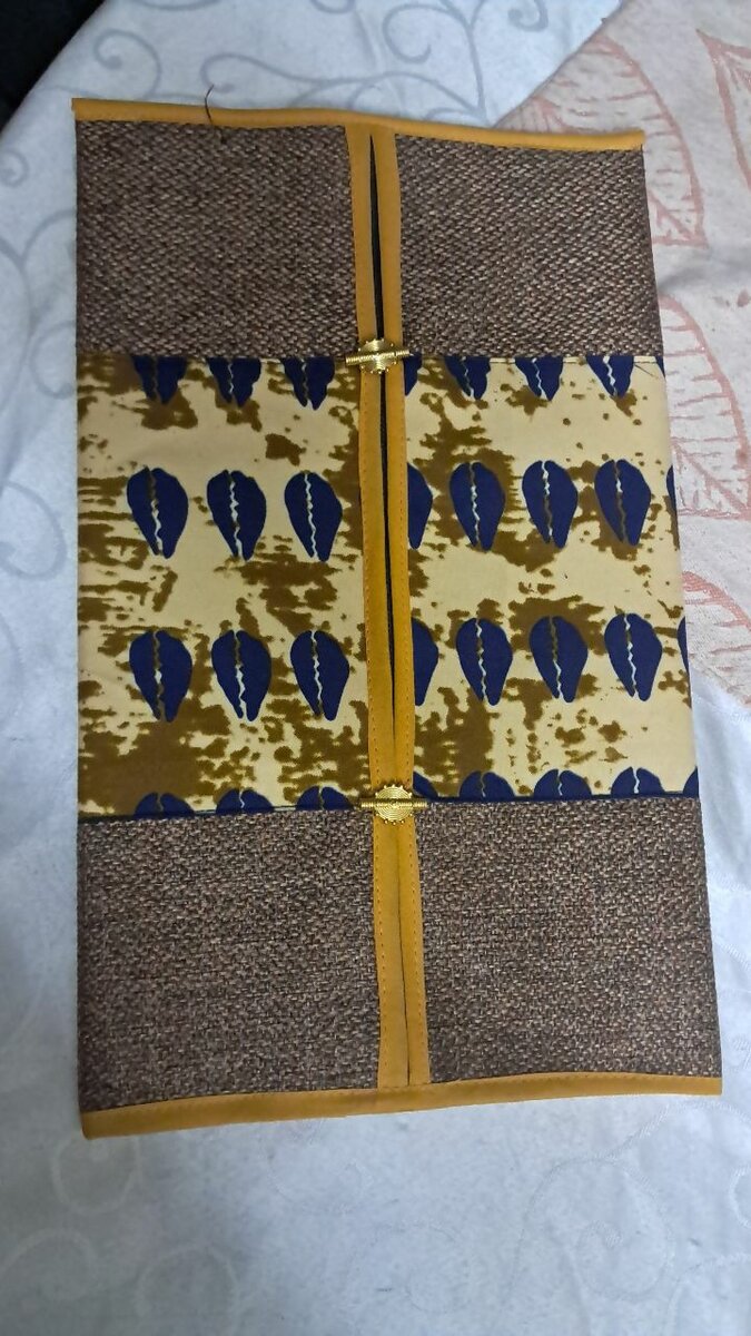 Housse pour boîte à mouchoir