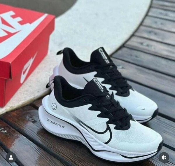 Nike zoomx