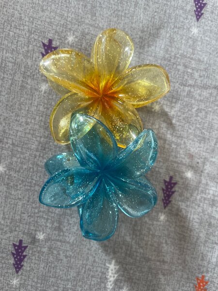 Pince fleurs pour cheveux