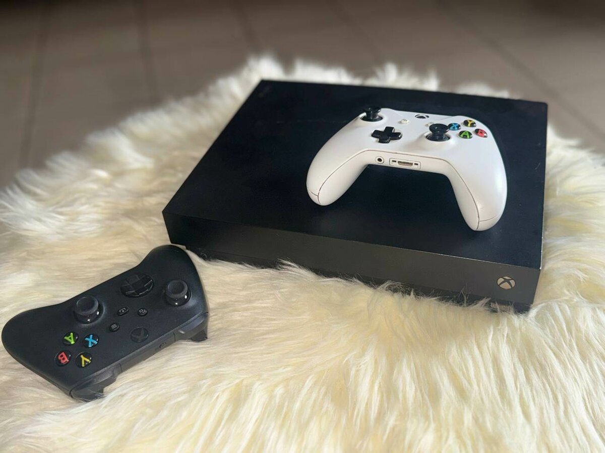 Console de Jeu Xbox avec Manettes
