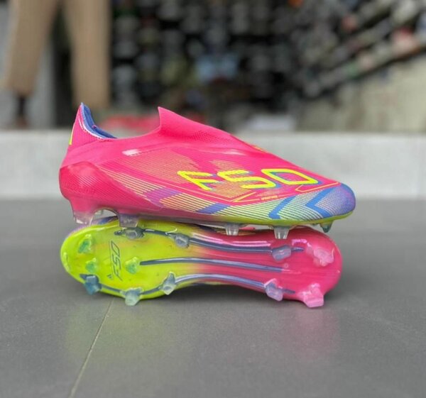 Chaussures de Foot F50