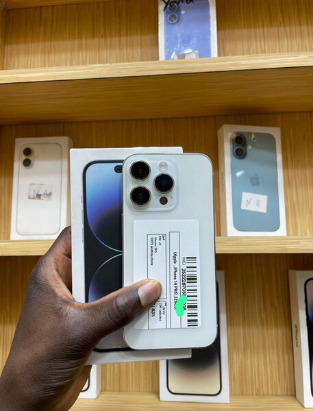 iPhone 14 Pro 128gb en parfait
