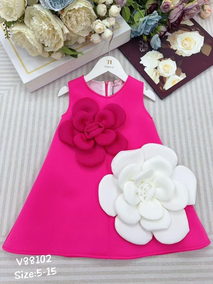 Robe enfant fleurie élégante