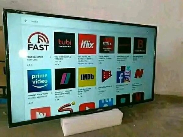 Smart TV LED 55 pouces 4K UHD