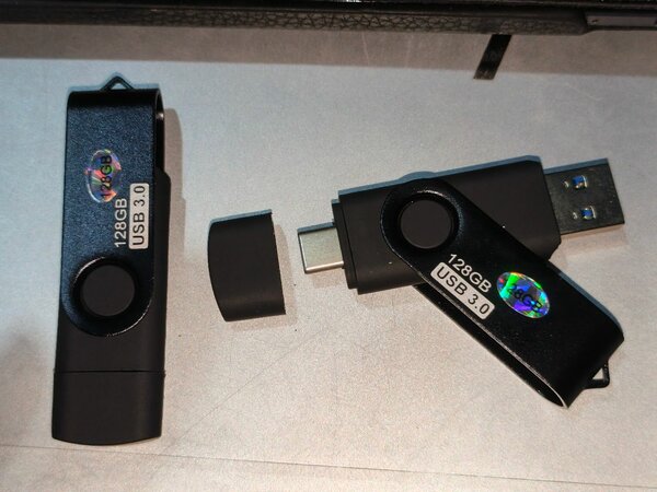 128 GB - Clé USB 3.0 (2 en 1)