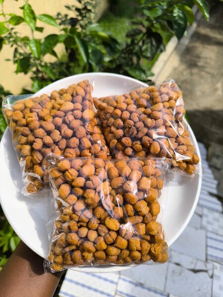 Amuse bouche (chips, croquettes, gâteau coco)