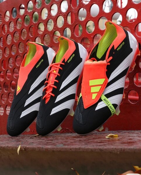 Crampon ADIDAS PREDATOR