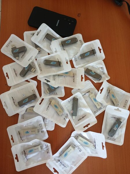 Clé USB 2-en-1 OTG 64GB