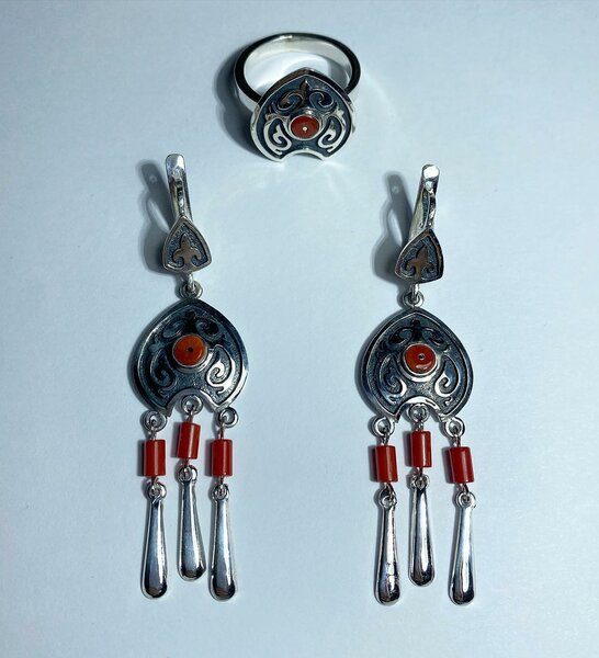 ЭТНО-КОМПЛЕКТЫ с натуральными камнями