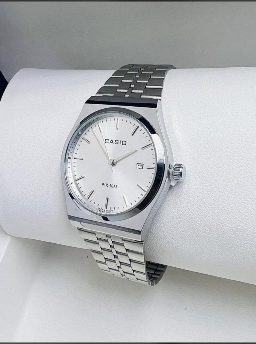 Montre casio avec  carton