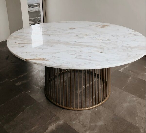 Table ronde en marbre