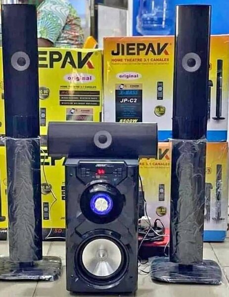 Enceinte Home Cinéma Puissante