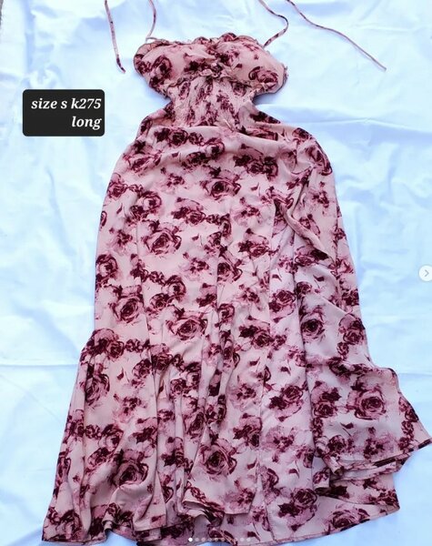 Stylish women's floral dress pink