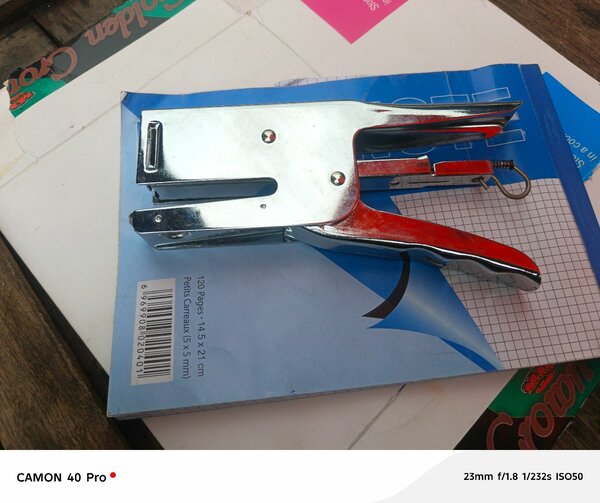 Agrafeuse métallique robuste