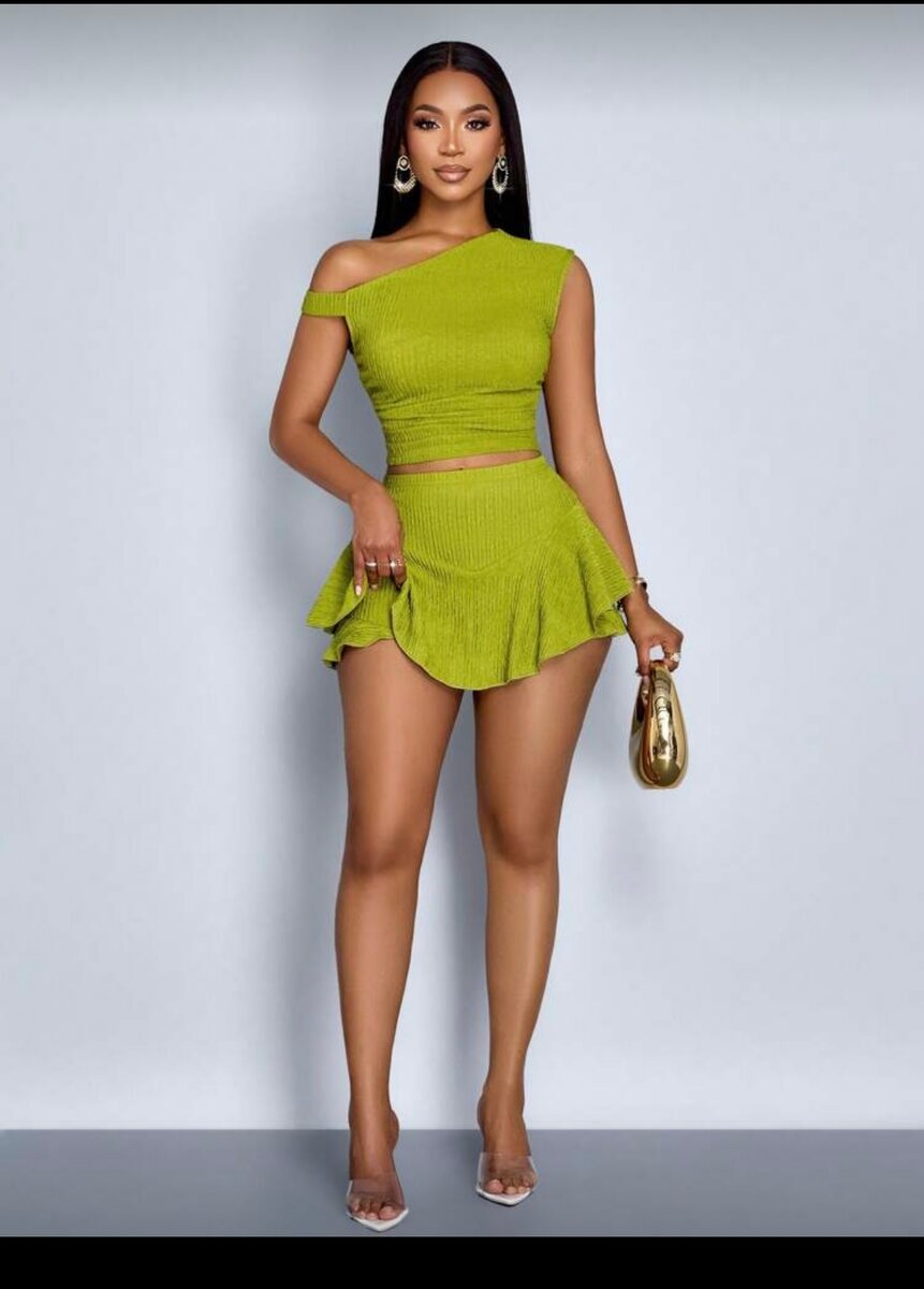 Robe élégante à épaules dénudées