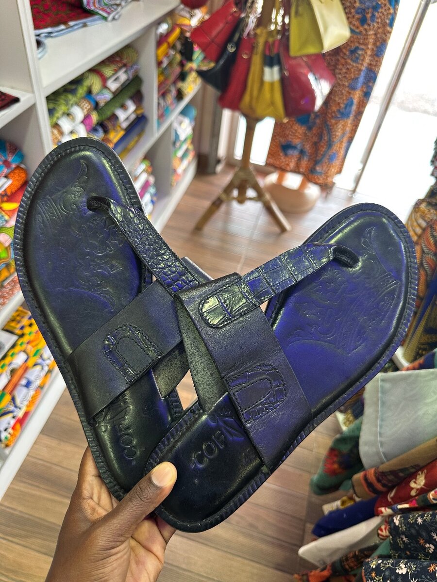 Kumasi made leather slippers