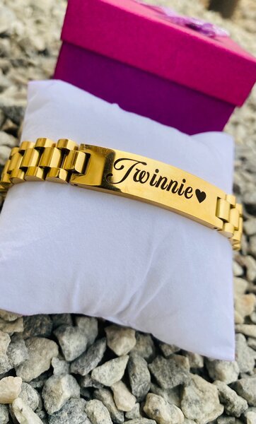 Customizable Bracelets and Chains