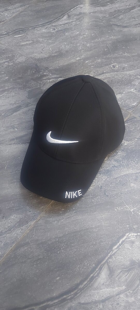 Casquettes tennis neuves