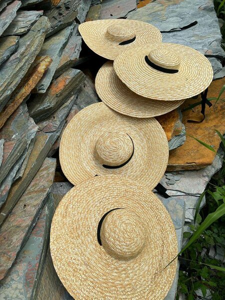 LOVELY UNISEX HATS AND MANY MORE