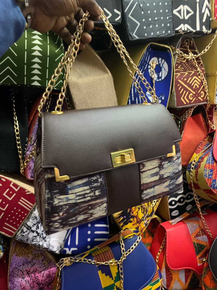 Sacs à mains avec chaînes top modèles