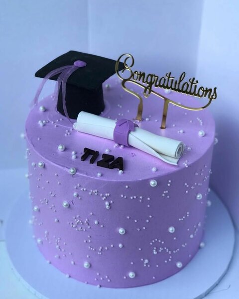 Graduation cakes