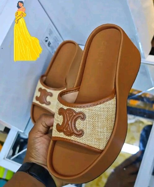 Sandales compensées femme