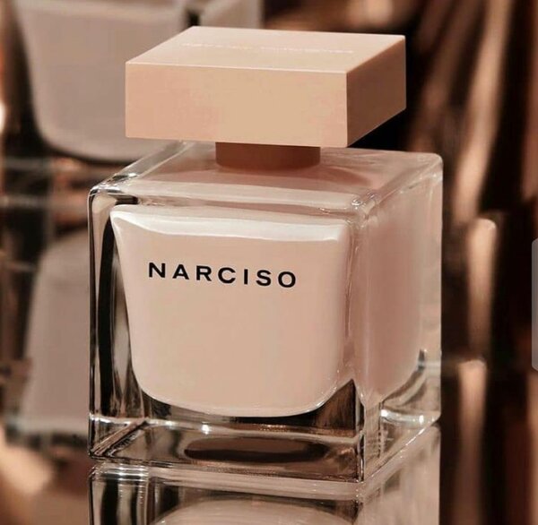 Narciso Poudrée Eau De Parfum