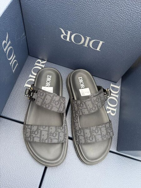 Sandales Dior en cuir pour homme