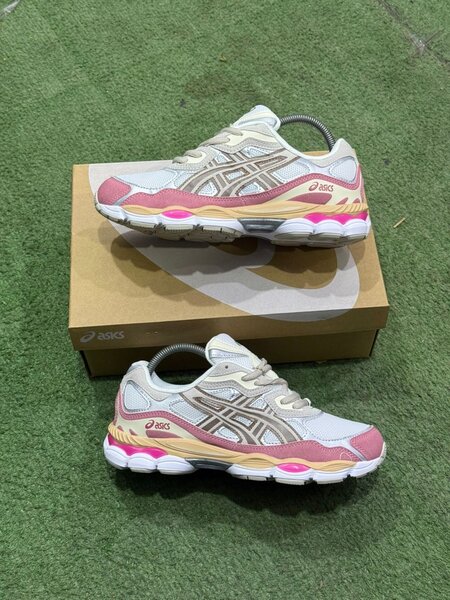 Chaussures de running ASICS