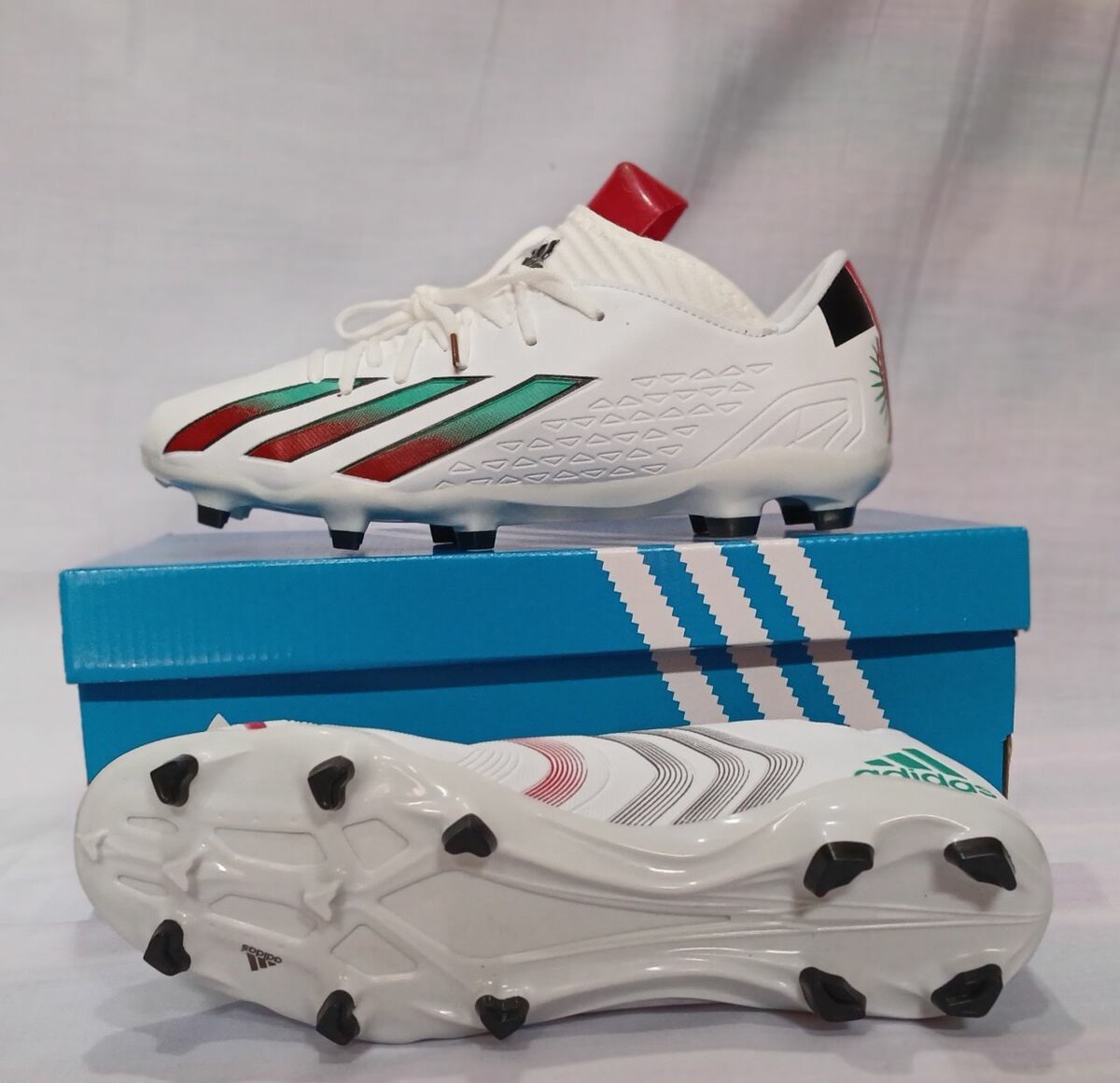 Soccer boots