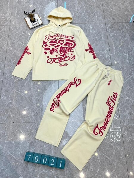 Ensemble Hoodie et Pantalon