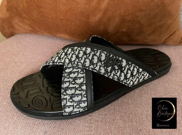 Sandale Dior avec carton