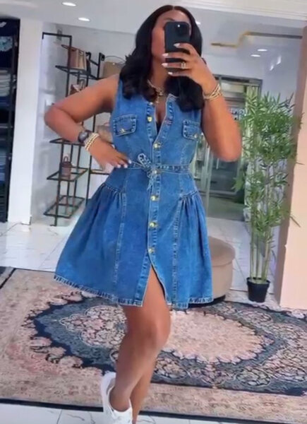 Robe en jean cintrée