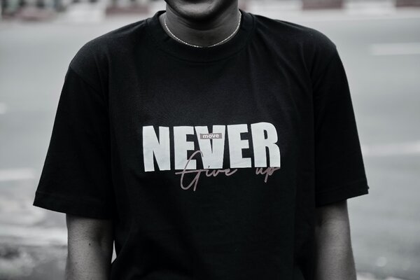 T-SHIRT COLLECTION MOVE