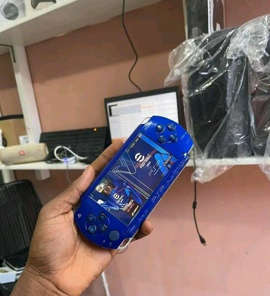 Console portable bleue