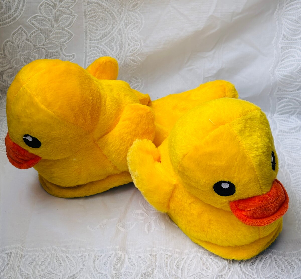 Chaussons animaux en peluche