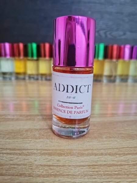 Essence - Addict de Dior
