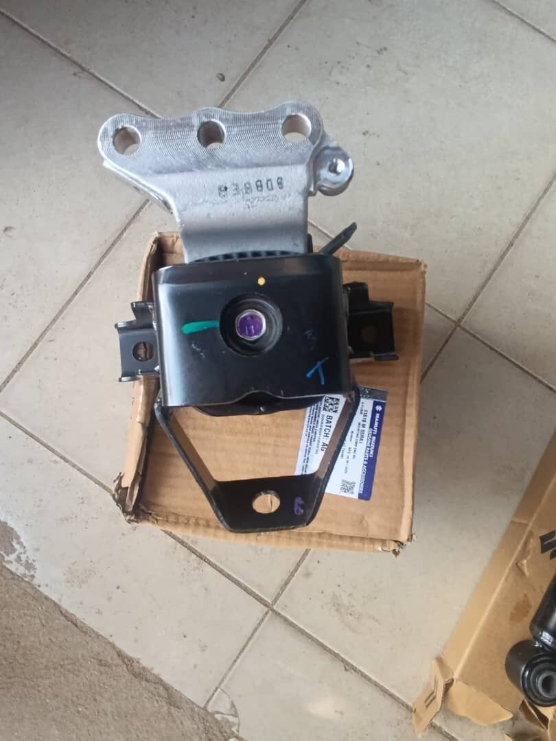 Patte de moteur Suzuki Dzire