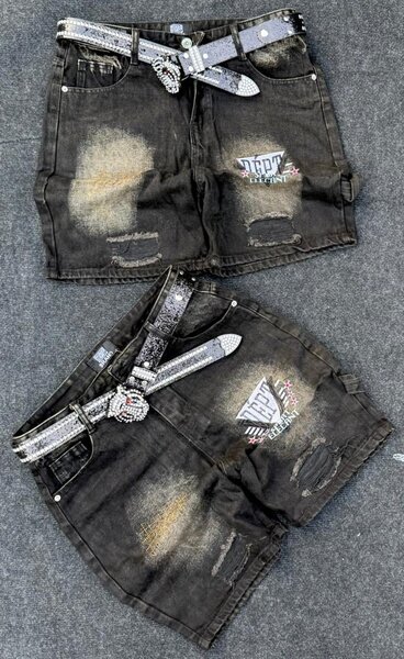 Shorts en jean déchirés