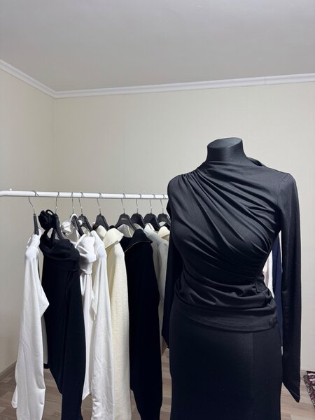 Кофты в трех расцветах