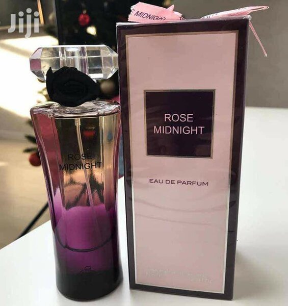 Parfums femmes.  Sentir bon c est la base ️